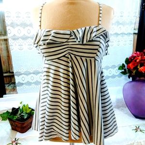 Poof size large white and grey striped top